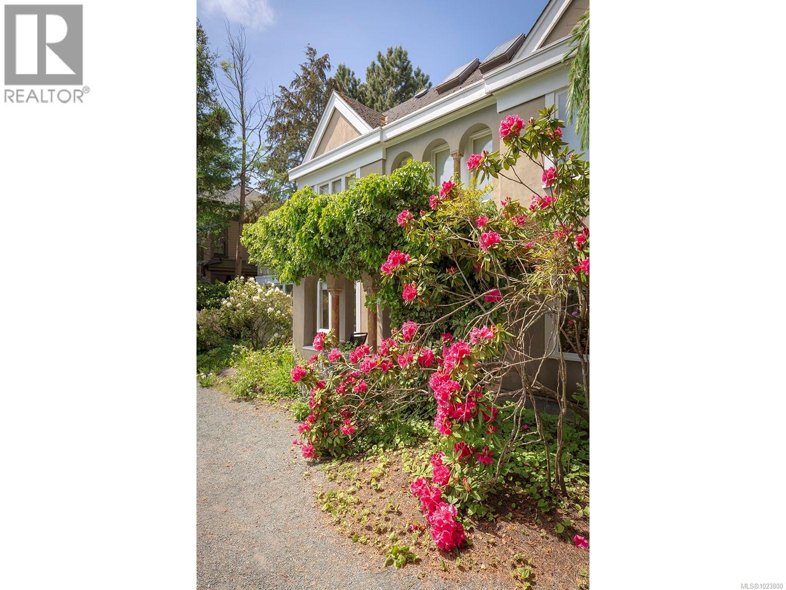 213 Mary St, Victoria, British Columbia  V9A 3V8 - Photo 34 - 1023800