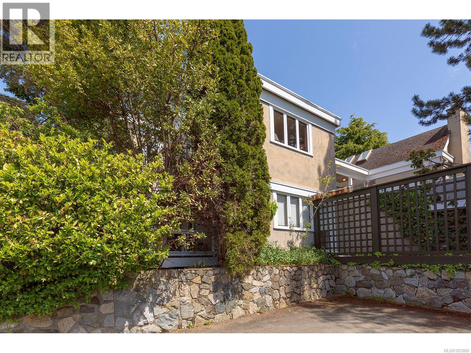 213 Mary St, Victoria, British Columbia  V9A 3V8 - Photo 36 - 1023800