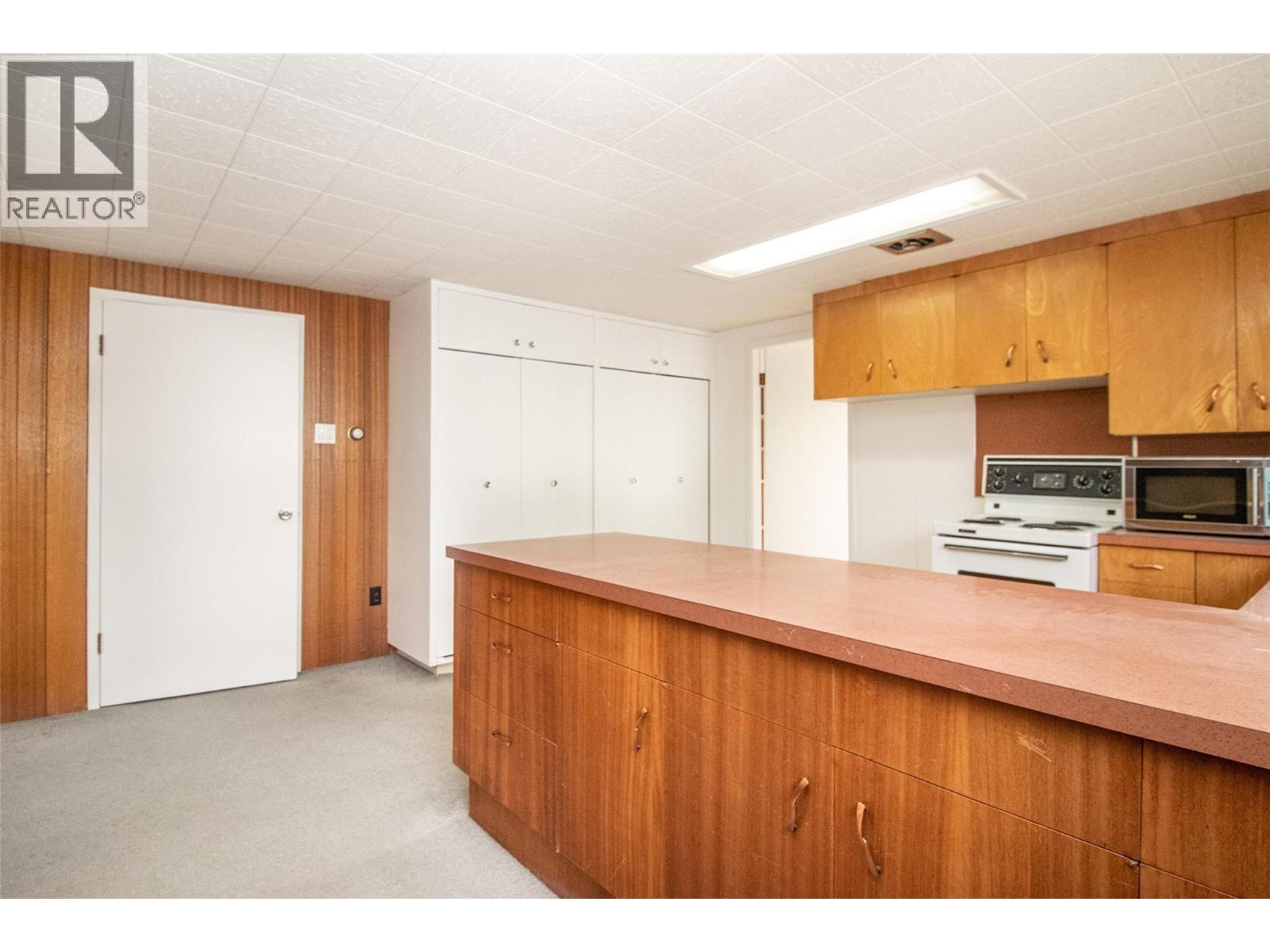 4829 Lakeshore Road, Kelowna, British Columbia  V1W 4H6 - Photo 39 - 10372995