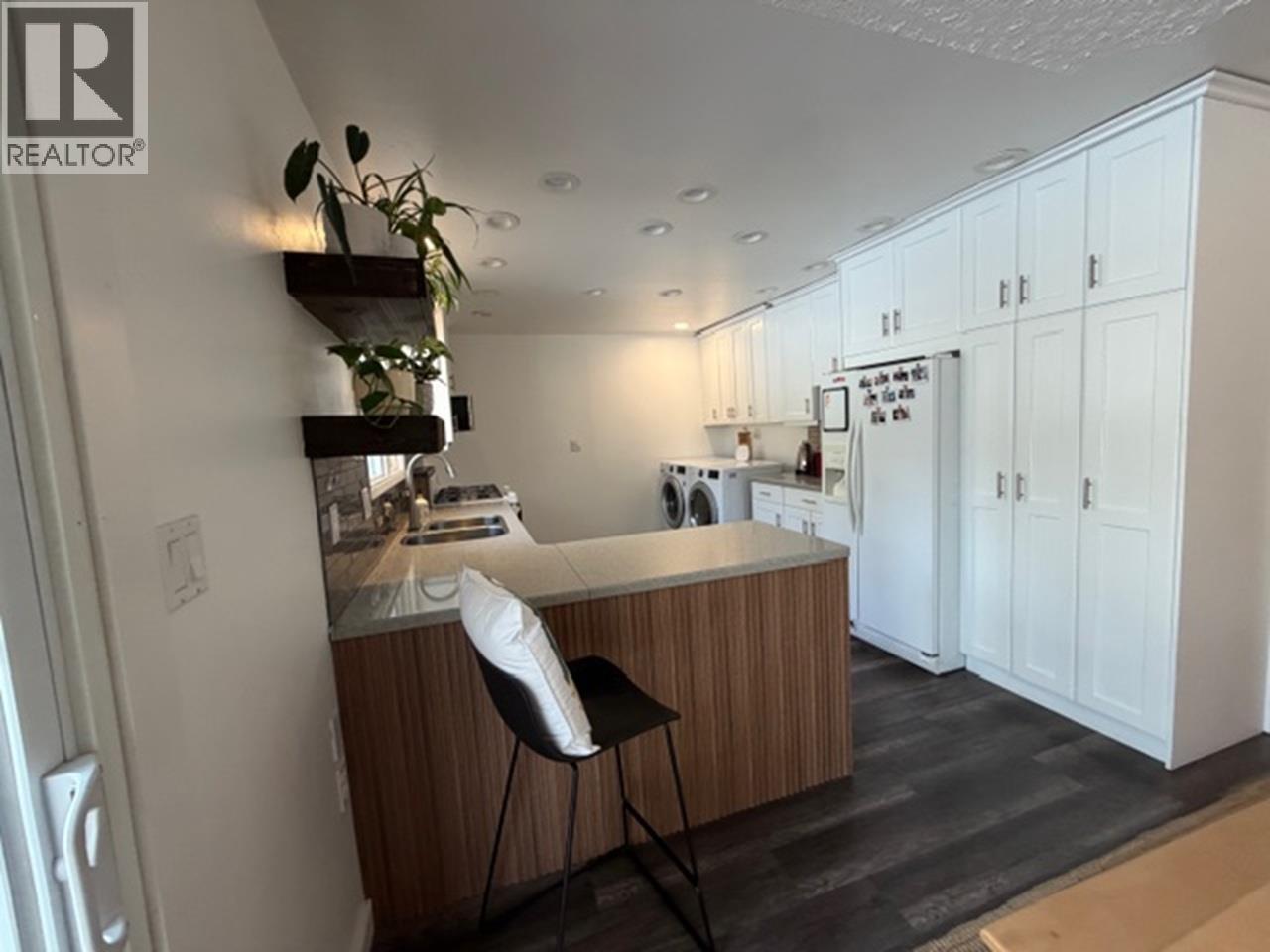 3039 Ridgeview Drive, Prince George, British Columbia  V2K 3T5 - Photo 7 - R3080821