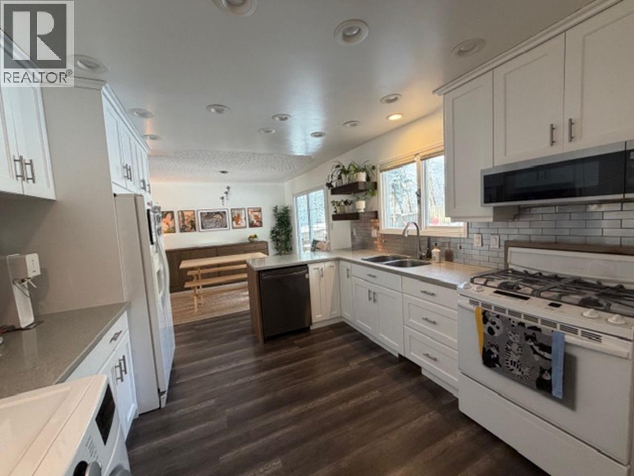 3039 Ridgeview Drive, Prince George, British Columbia  V2K 3T5 - Photo 10 - R3080821