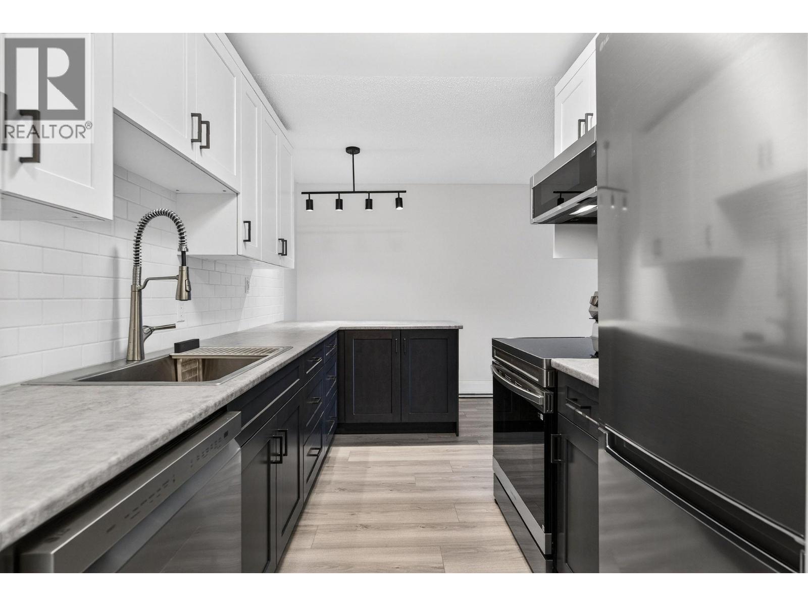 715 Leathead Road Unit# 247, Kelowna, British Columbia  V1X 5W3 - Photo 1 - 10373223