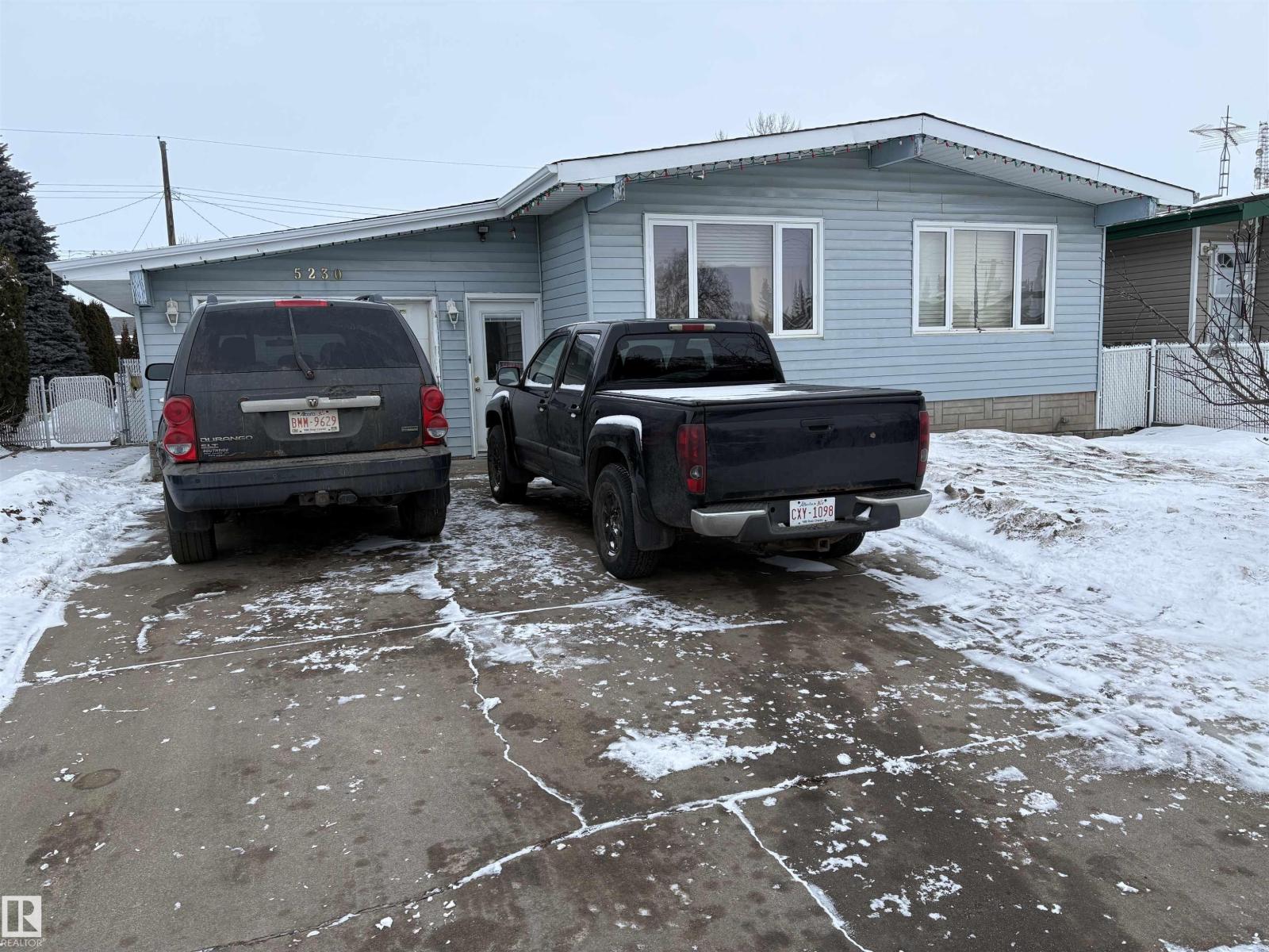 5230 47 Av, Vegreville, Alberta  T9C 1N2 - Photo 2 - E4470593