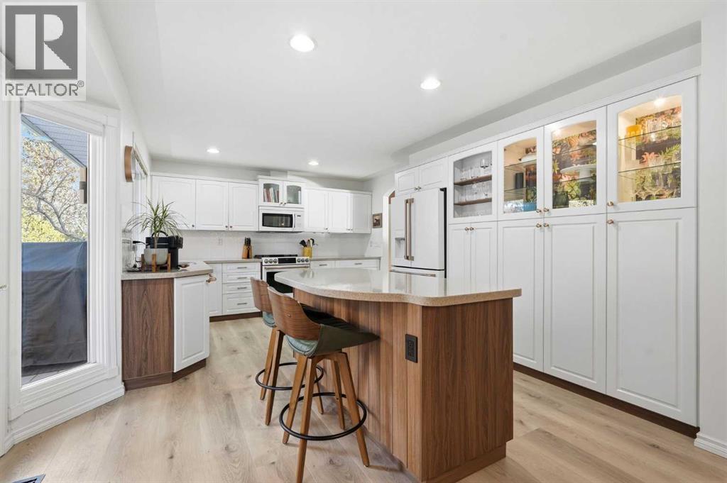 120 Canata Close Sw, Calgary, Alberta  T2W 1P7 - Photo 11 - A2280620