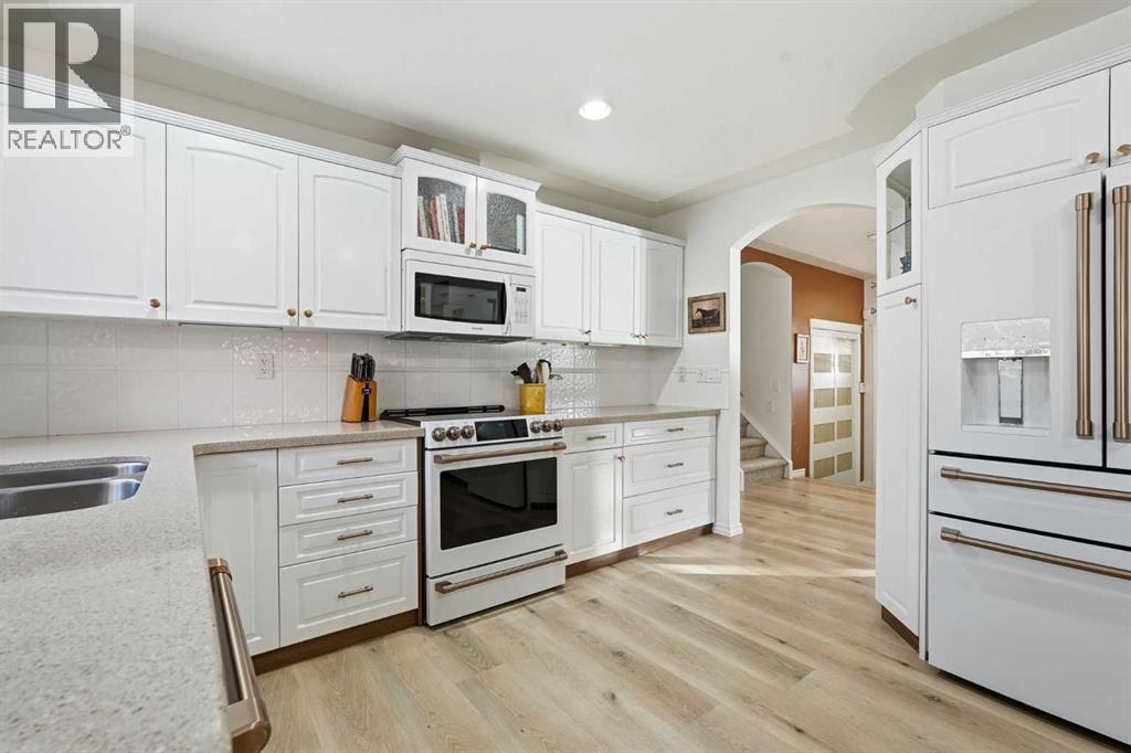 120 Canata Close Sw, Calgary, Alberta  T2W 1P7 - Photo 12 - A2280620