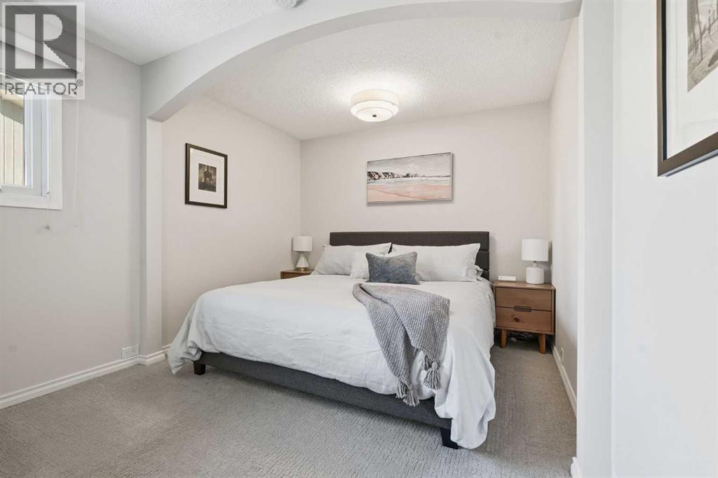 120 Canata Close Sw, Calgary, Alberta  T2W 1P7 - Photo 15 - A2280620