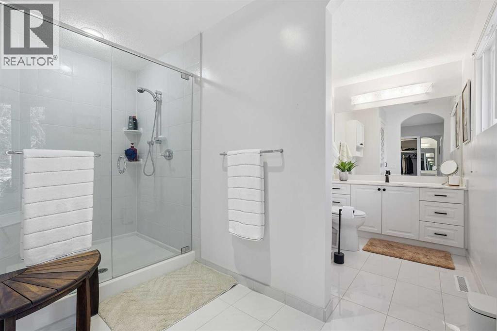 120 Canata Close Sw, Calgary, Alberta  T2W 1P7 - Photo 18 - A2280620