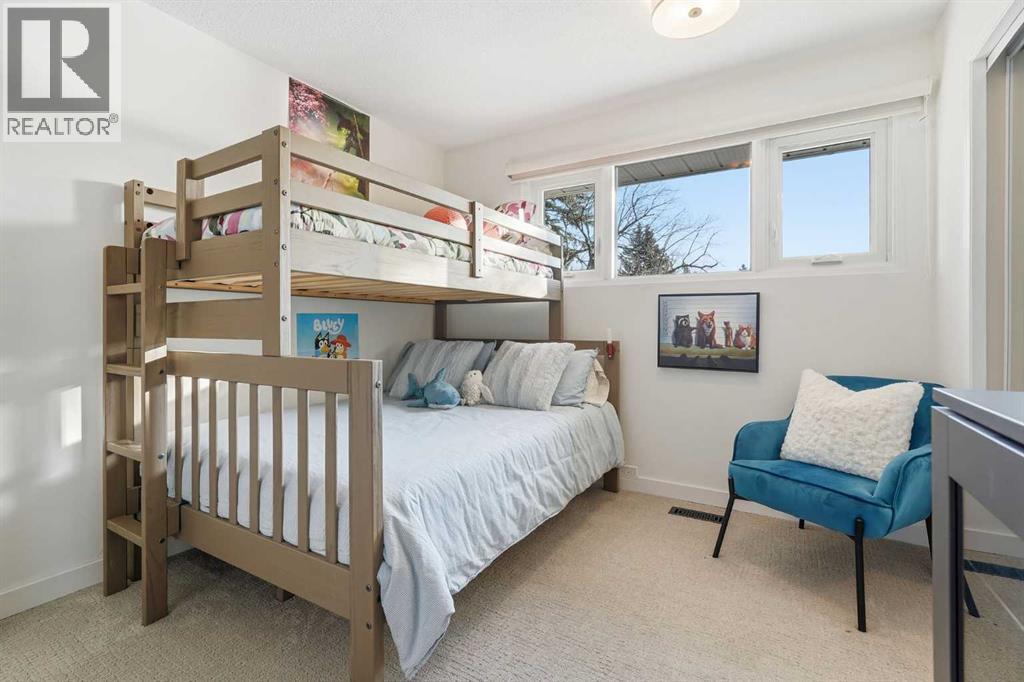 120 Canata Close Sw, Calgary, Alberta  T2W 1P7 - Photo 20 - A2280620