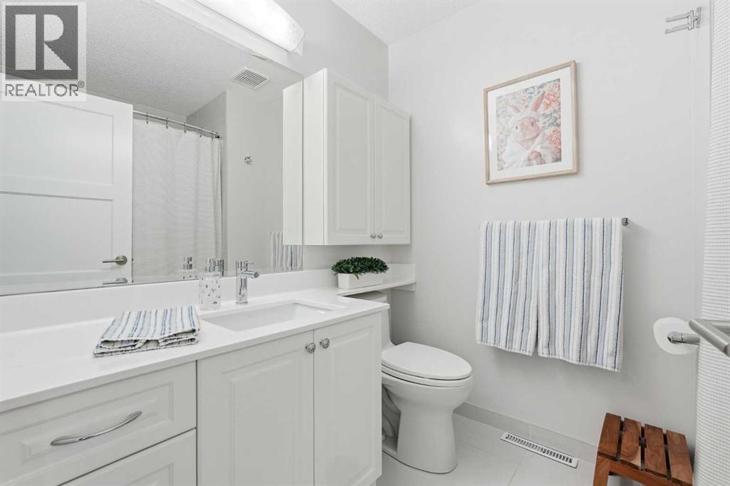 120 Canata Close Sw, Calgary, Alberta  T2W 1P7 - Photo 21 - A2280620