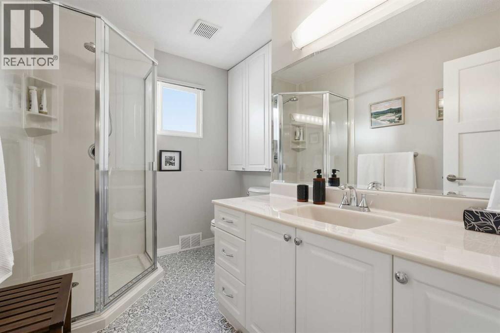120 Canata Close Sw, Calgary, Alberta  T2W 1P7 - Photo 28 - A2280620