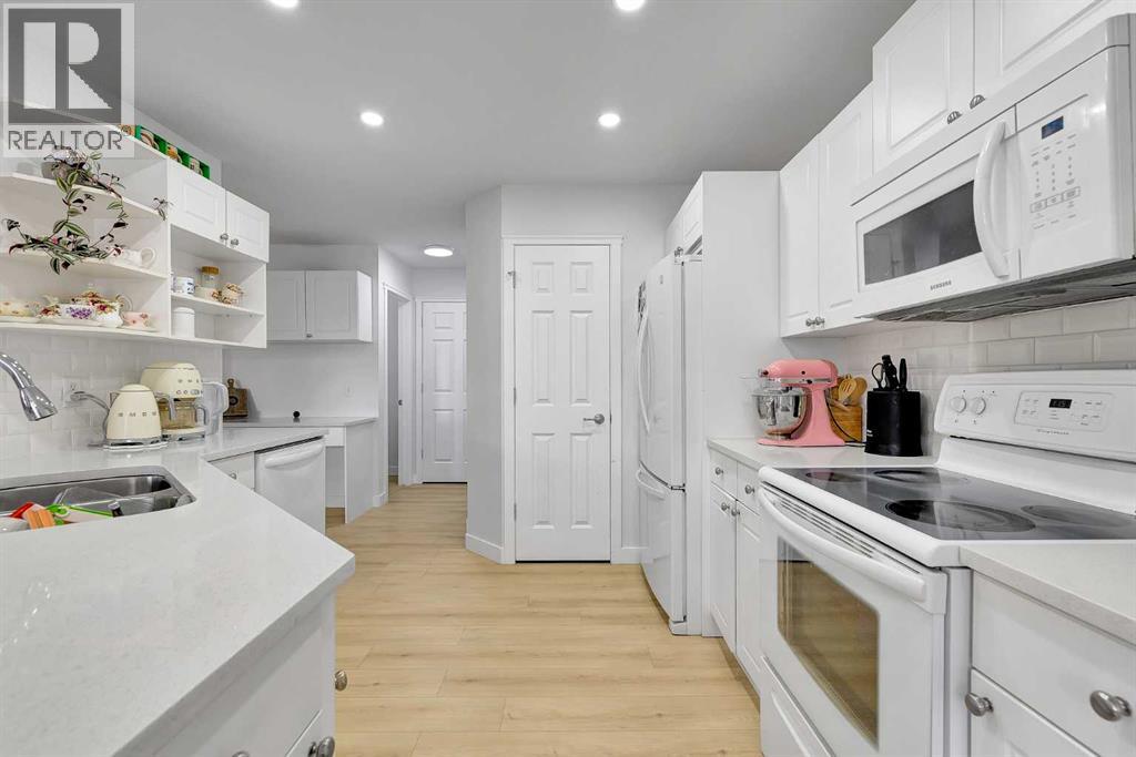 60 Saddlecrest Green Ne, Calgary, Alberta  T3J 5N5 - Photo 12 - A2280623