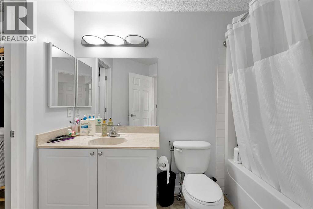 60 Saddlecrest Green Ne, Calgary, Alberta  T3J 5N5 - Photo 18 - A2280623