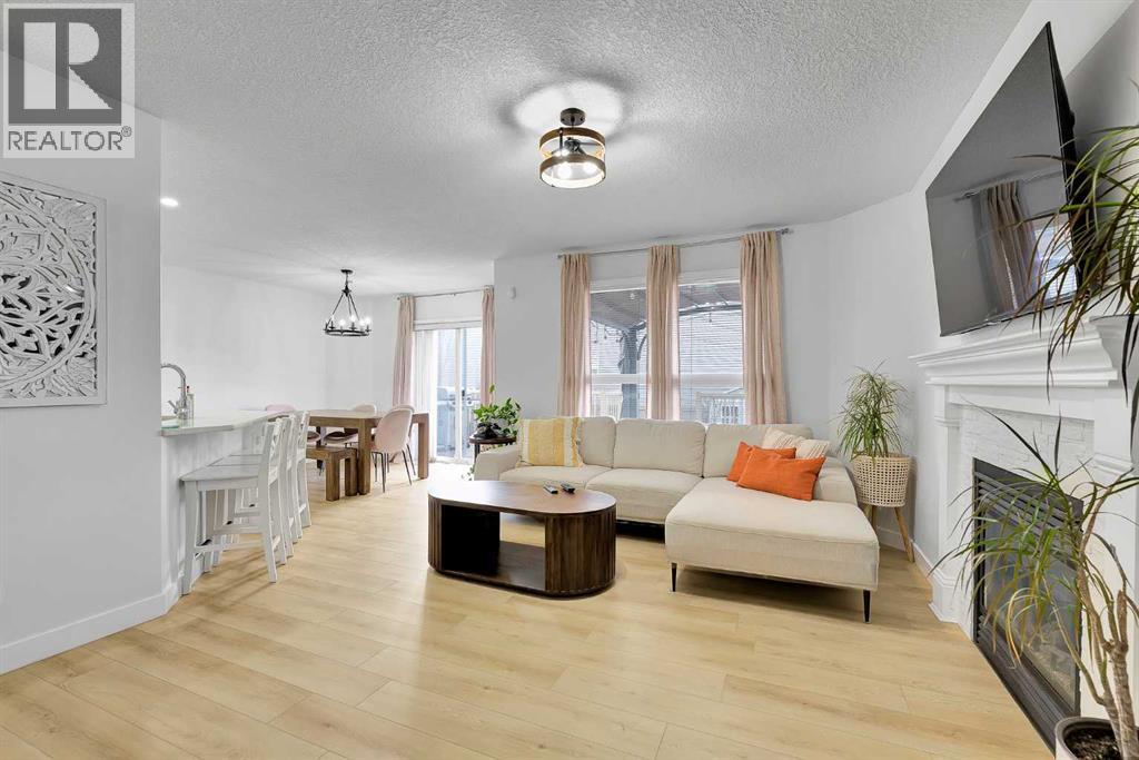 60 Saddlecrest Green Ne, Calgary, Alberta  T3J 5N5 - Photo 5 - A2280623