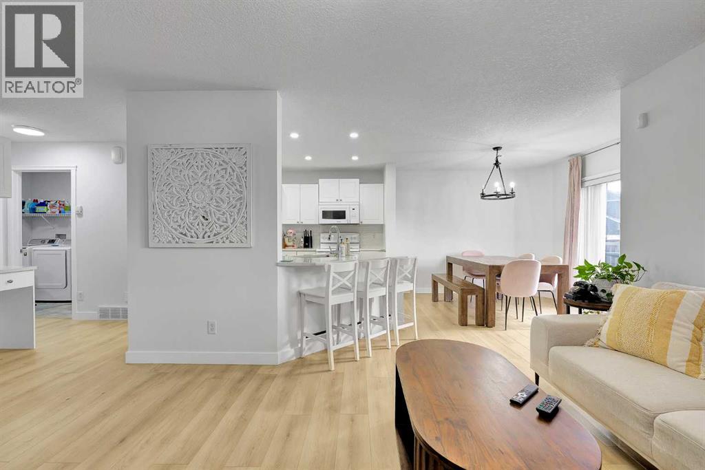 60 Saddlecrest Green Ne, Calgary, Alberta  T3J 5N5 - Photo 8 - A2280623