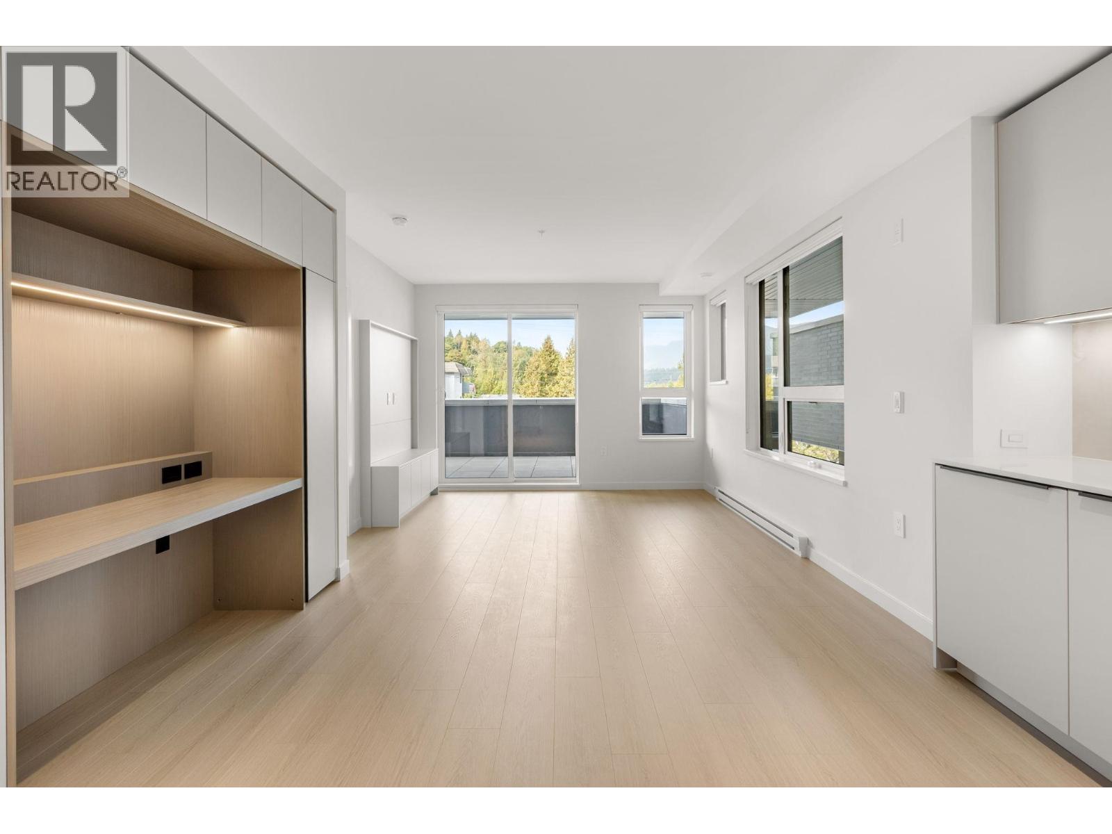 213 2015 St. Johns Street, Port Moody, British Columbia  V3H 0N5 - Photo 2 - R3081560