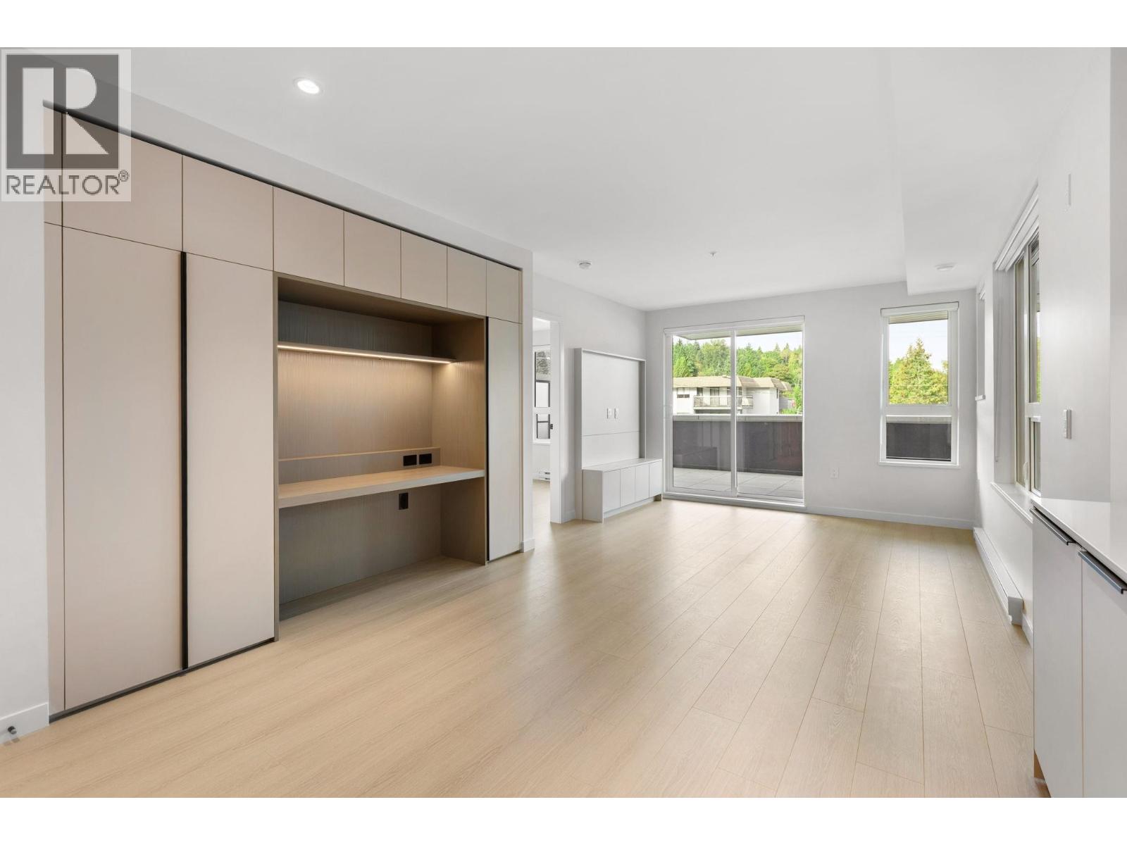 213 2015 St. Johns Street, Port Moody, British Columbia  V3H 0N5 - Photo 3 - R3081560