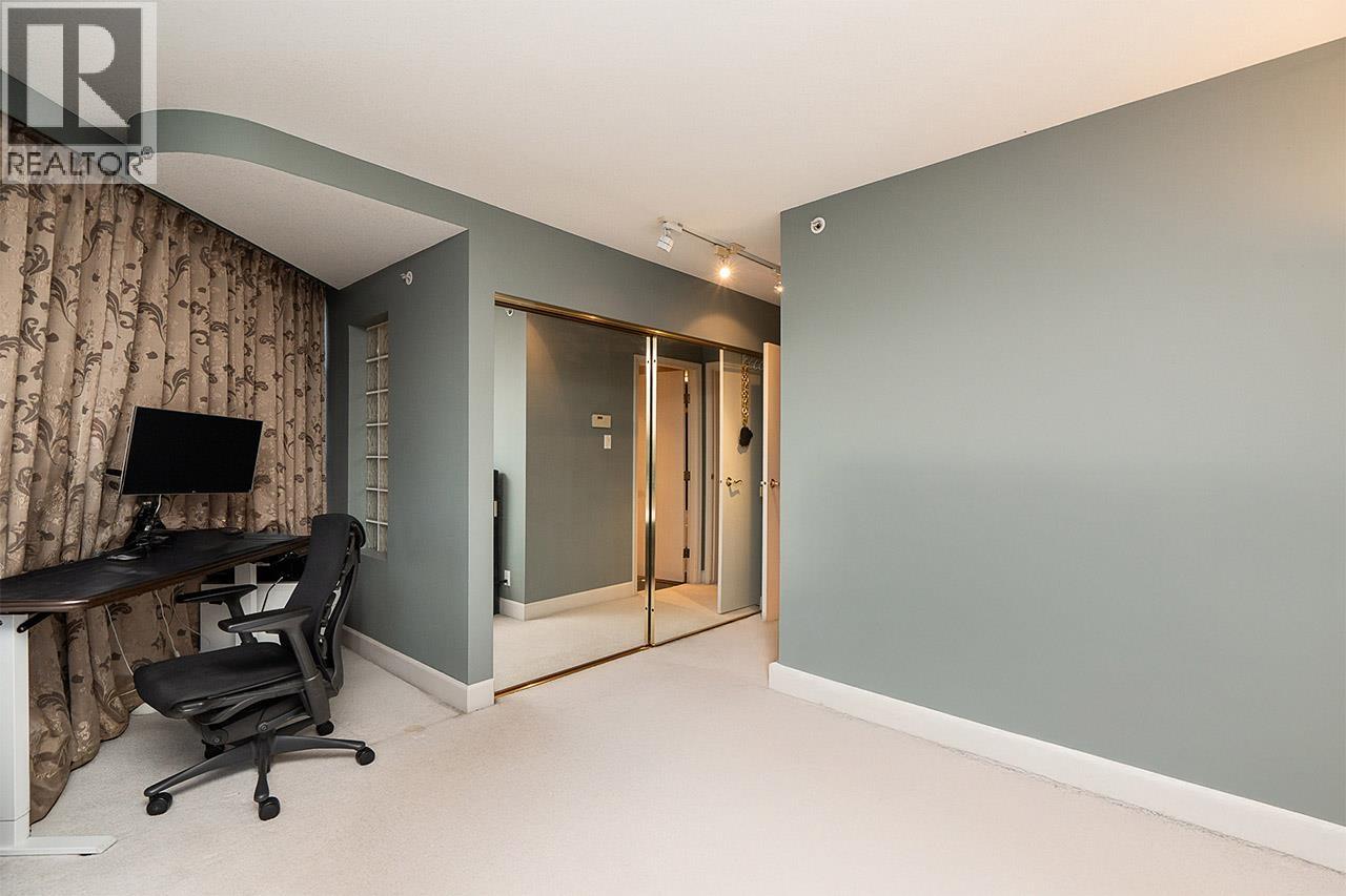 122 1228 Marinaside Crescent, Vancouver, British Columbia  V6Z 2W4 - Photo 12 - R3081565