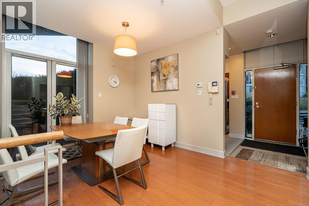 122 1228 Marinaside Crescent, Vancouver, British Columbia  V6Z 2W4 - Photo 7 - R3081565