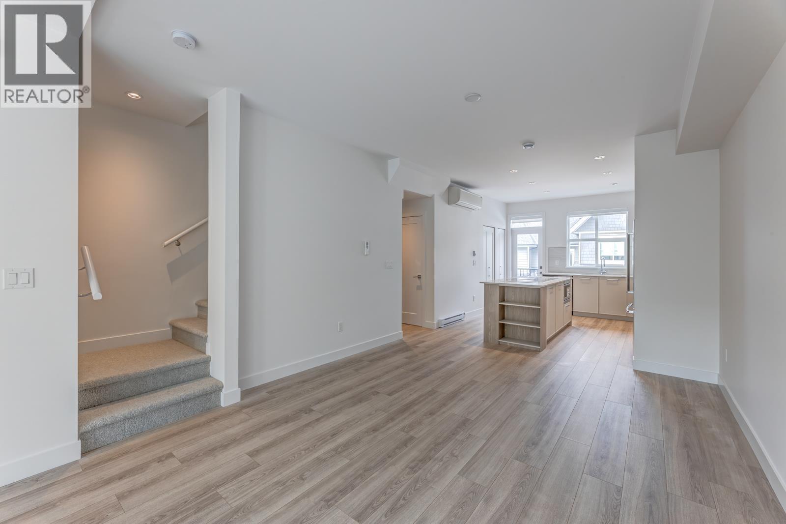 120 3421 Queenston Avenue, Coquitlam, British Columbia  V3E 0V9 - Photo 3 - R3081581