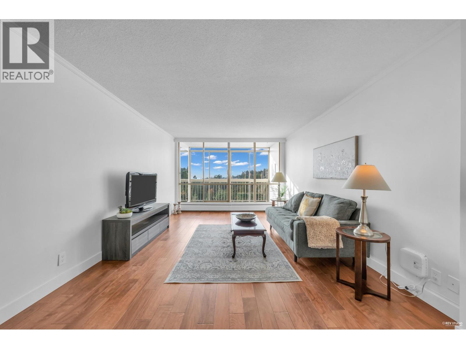 1812 2016 Fullerton Avenue, North Vancouver, British Columbia  V7P 3E6 - Photo 2 - R3081595