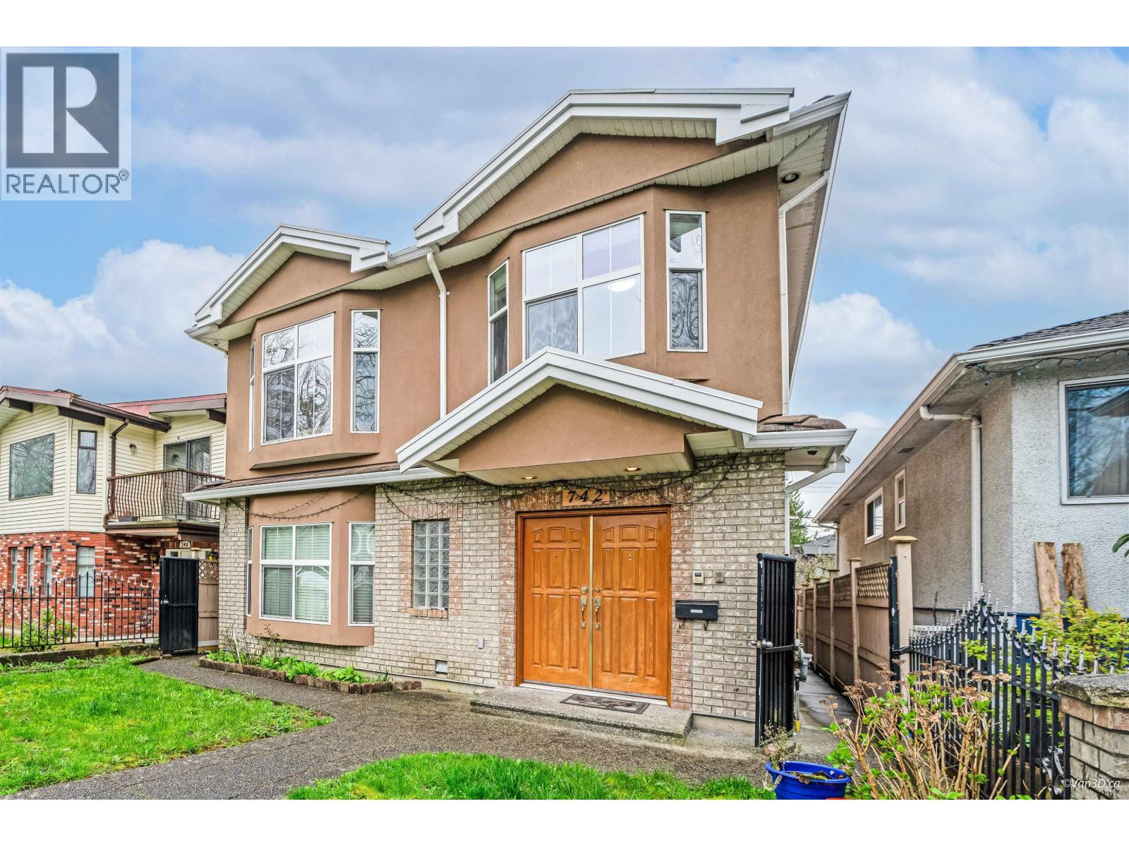 742 E 51st Avenue, Vancouver, British Columbia  V5X 1E3 - Photo 3 - R3081573