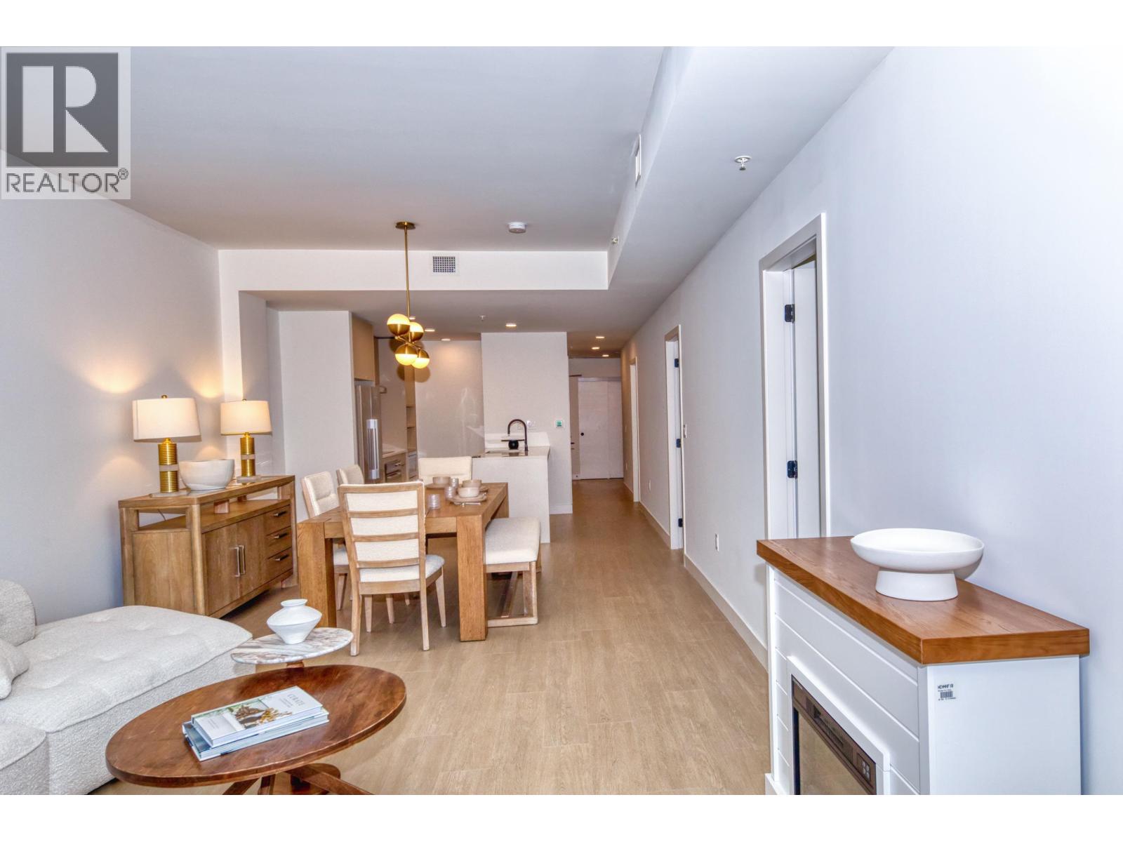 368 422 E 3rd Street, North Vancouver, British Columbia  V7L 0K1 - Photo 9 - R3081313