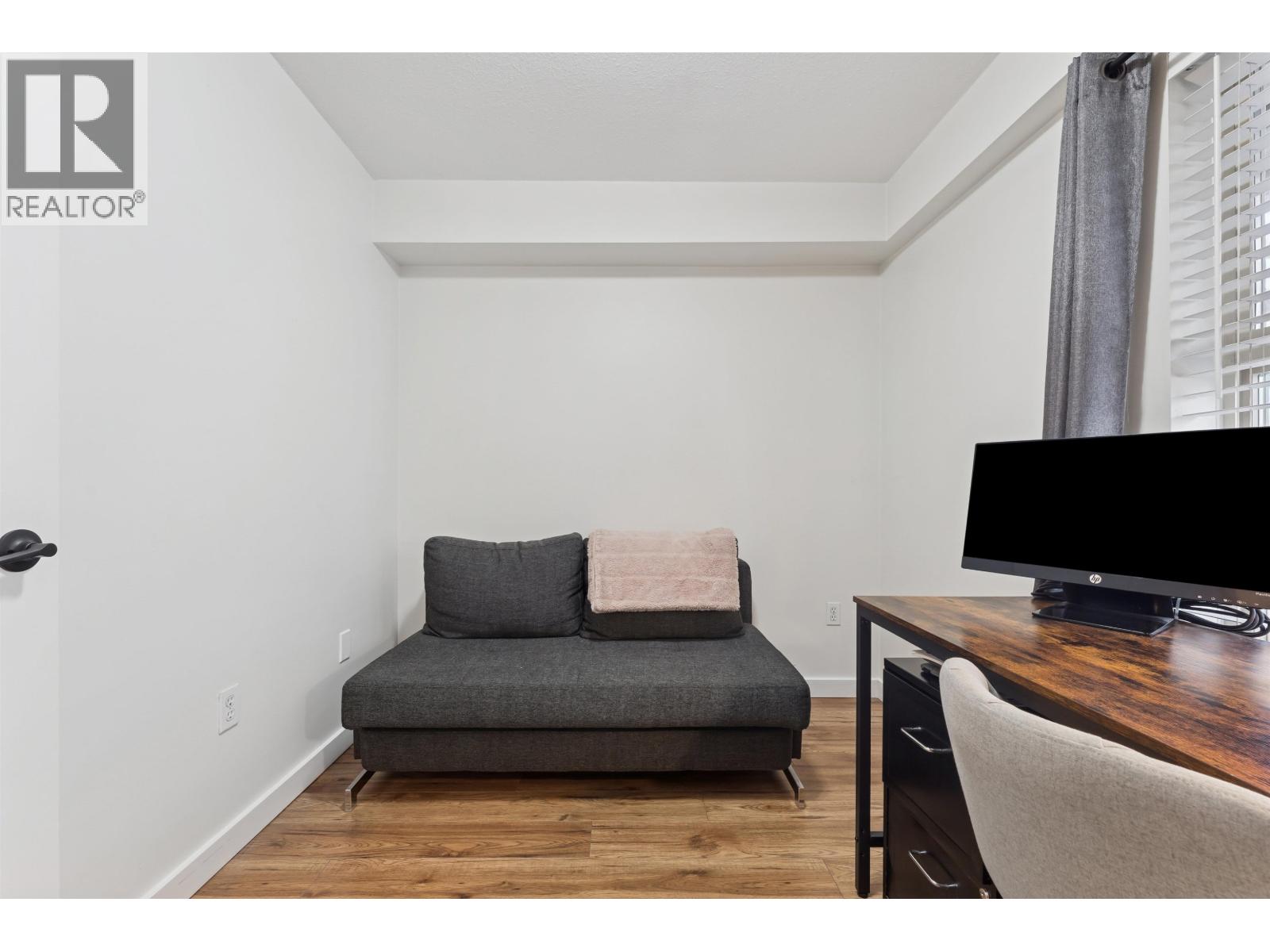 C3 332 Lonsdale Avenue, North Vancouver, British Columbia  V7M 3M5 - Photo 11 - R3080555