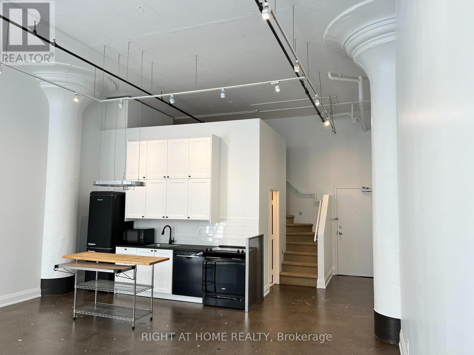 210b - 245 Carlaw Avenue, Toronto, Ontario  M4M 2S1 - Photo 23 - E12715424