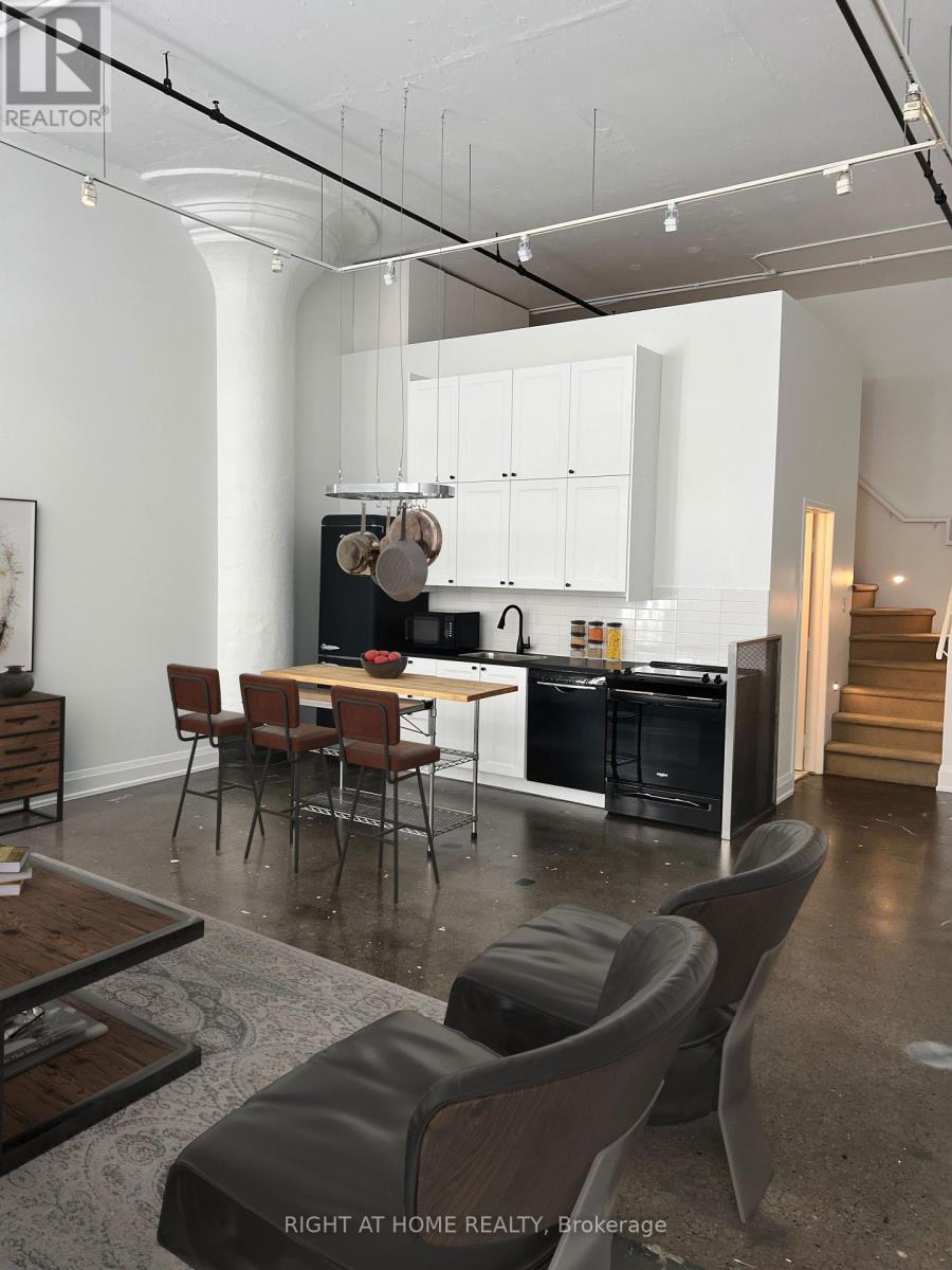 210b - 245 Carlaw Avenue, Toronto, Ontario  M4M 2S1 - Photo 9 - E12715424