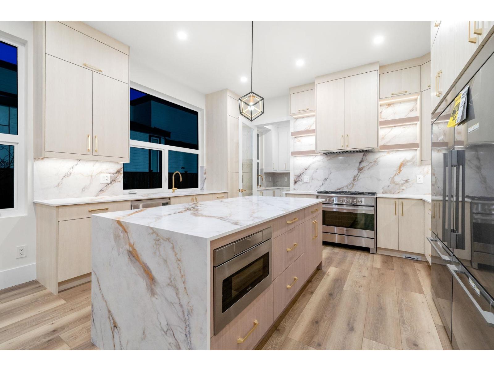 2711 202 Street, Langley, British Columbia  V2Z 0B6 - Photo 8 - R3081639