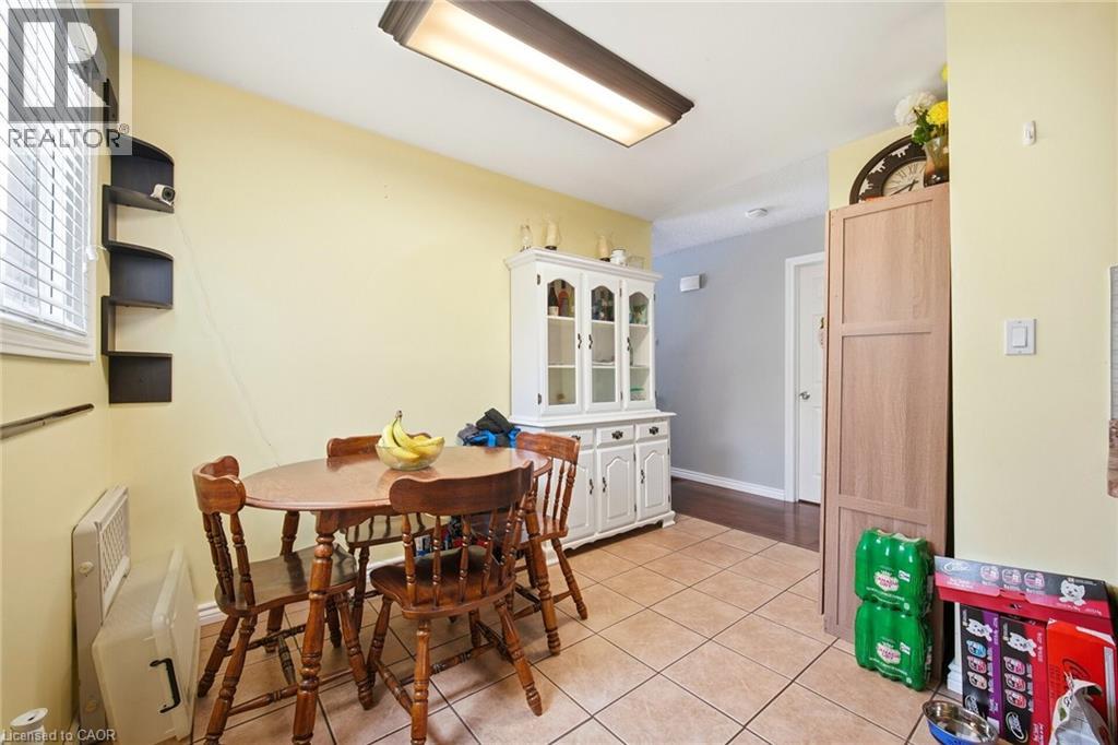 204 Medina Court, Oshawa, Ontario  L1J 7E1 - Photo 9 - 40799641