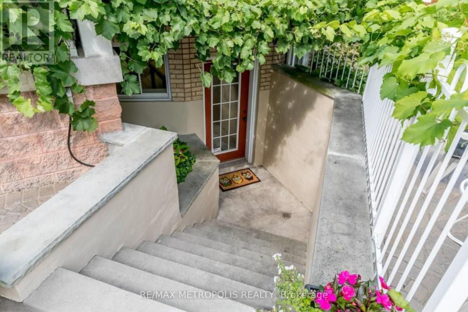 65 Woodcrest Road, Barrie, Ontario  L4N 2V6 - Photo 22 - S12715416