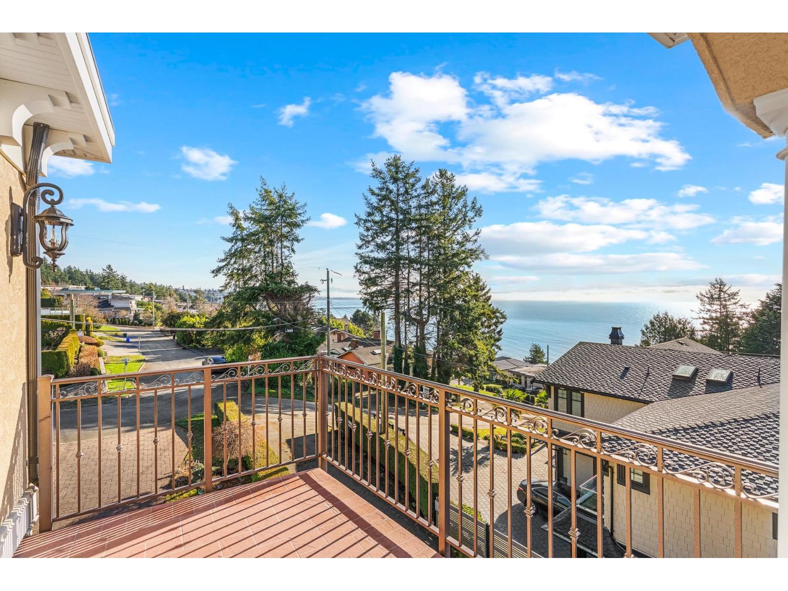 1375 Kerfoot Road, White Rock, British Columbia  V4B 3L5 - Photo 4 - R3079062