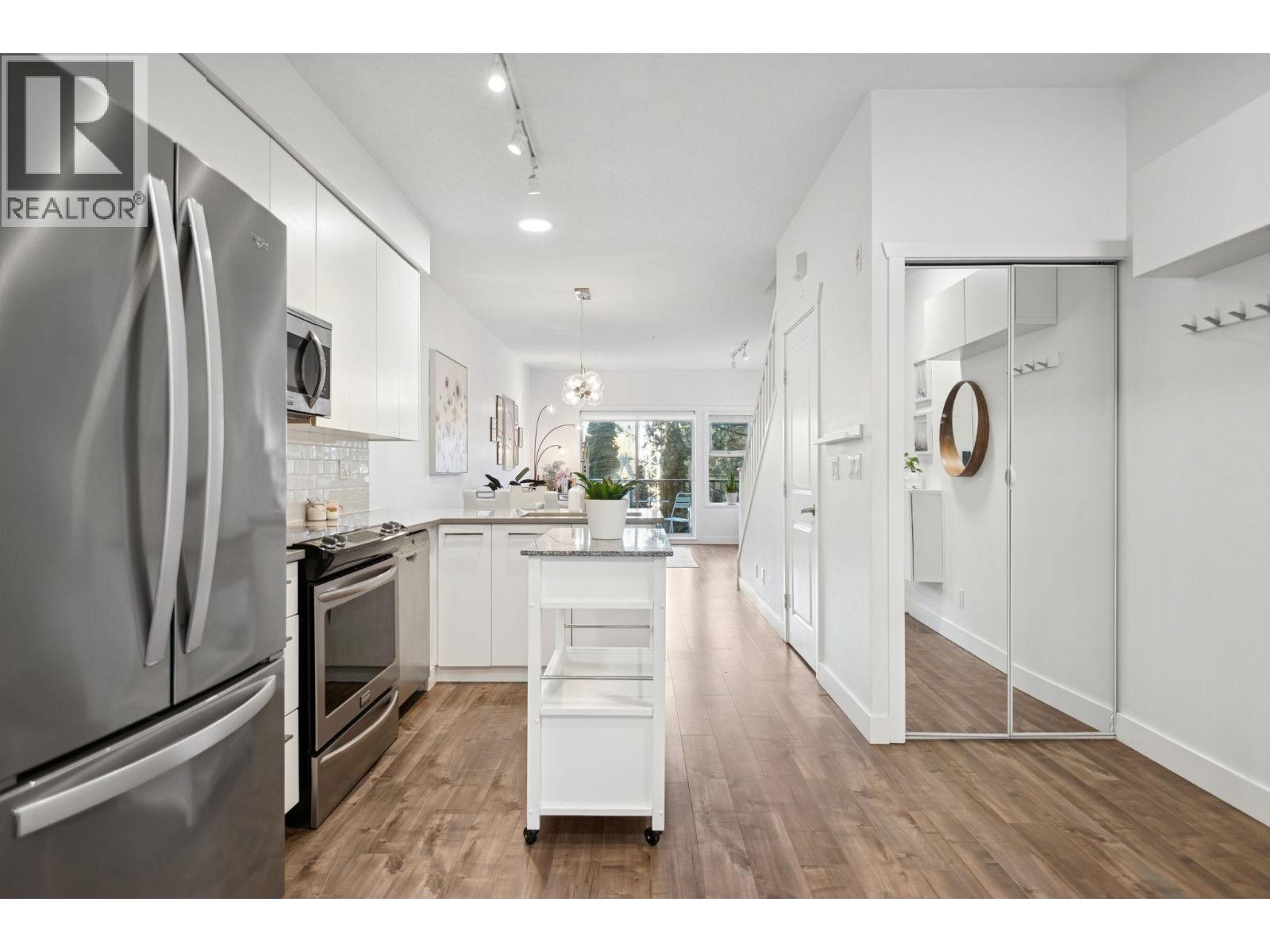 37 730 Farrow Street, Coquitlam, British Columbia  V3J 7Y7 - Photo 14 - R3081228