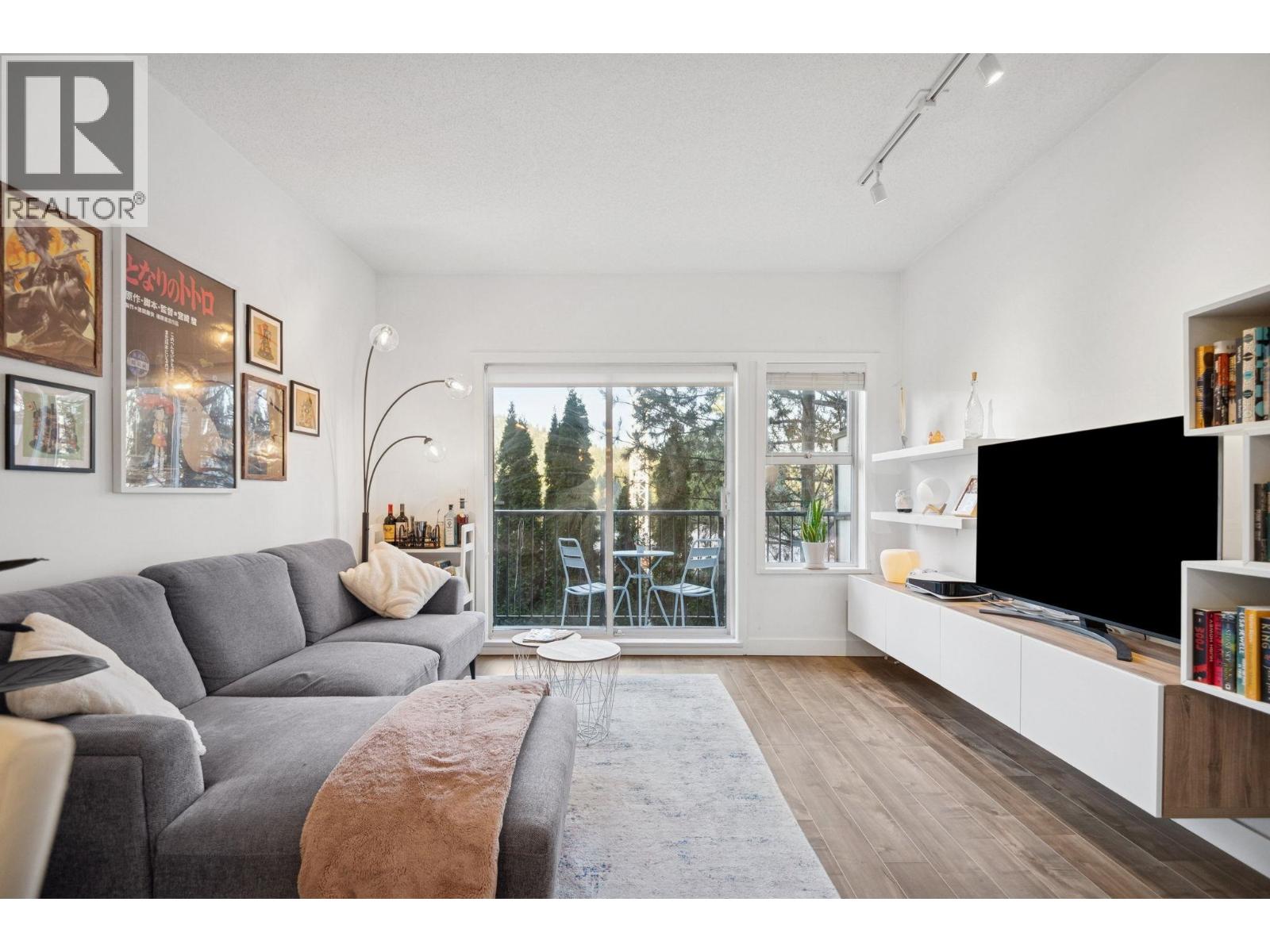 37 730 Farrow Street, Coquitlam, British Columbia  V3J 7Y7 - Photo 4 - R3081228