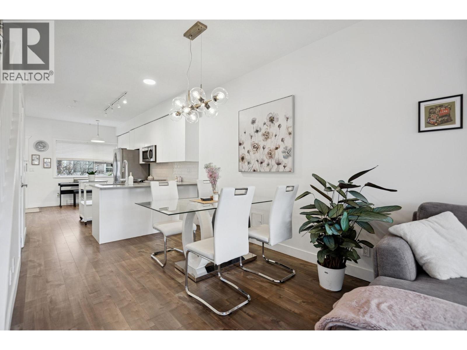 37 730 Farrow Street, Coquitlam, British Columbia  V3J 7Y7 - Photo 10 - R3081228