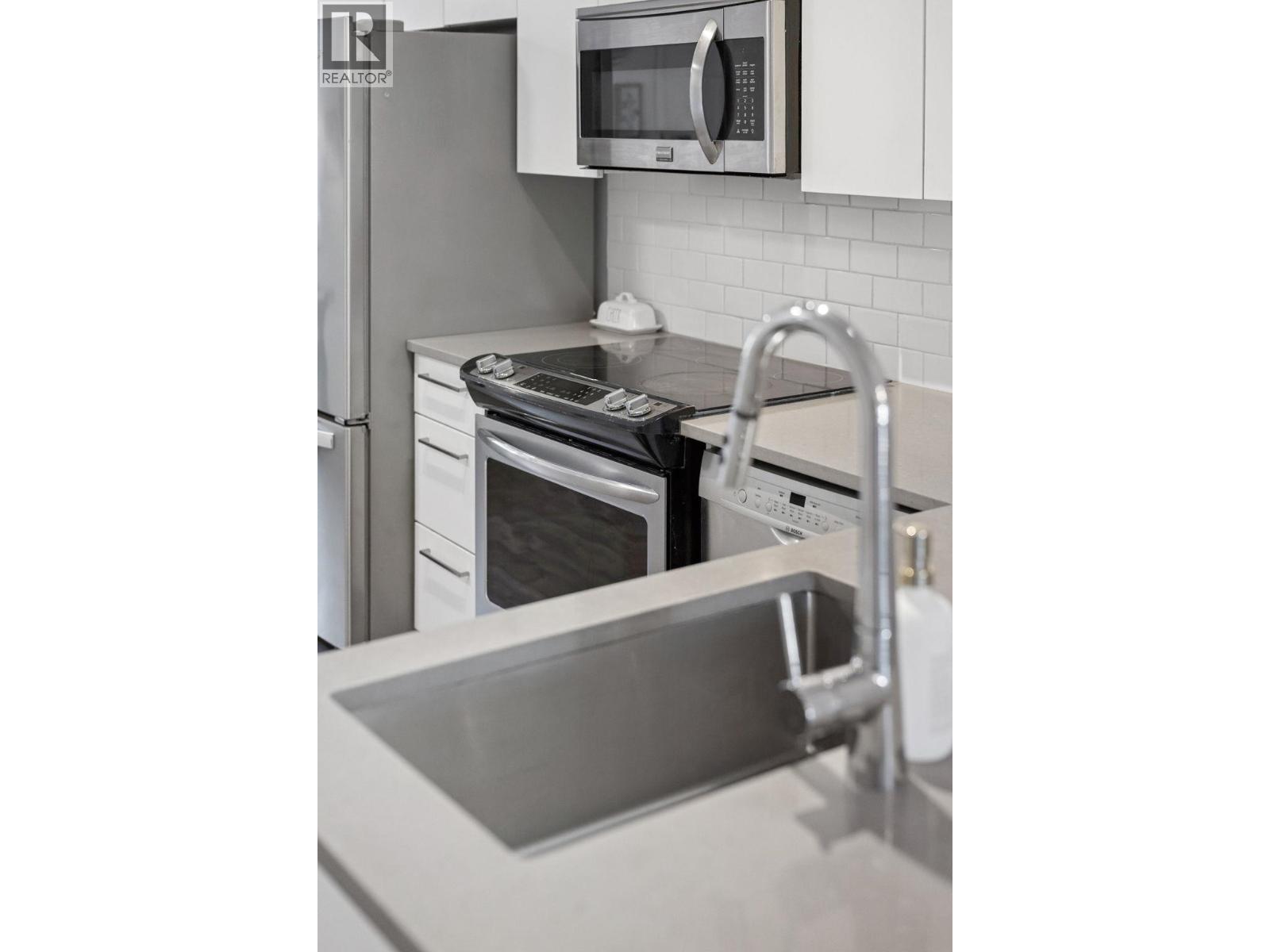 37 730 Farrow Street, Coquitlam, British Columbia  V3J 7Y7 - Photo 17 - R3081228