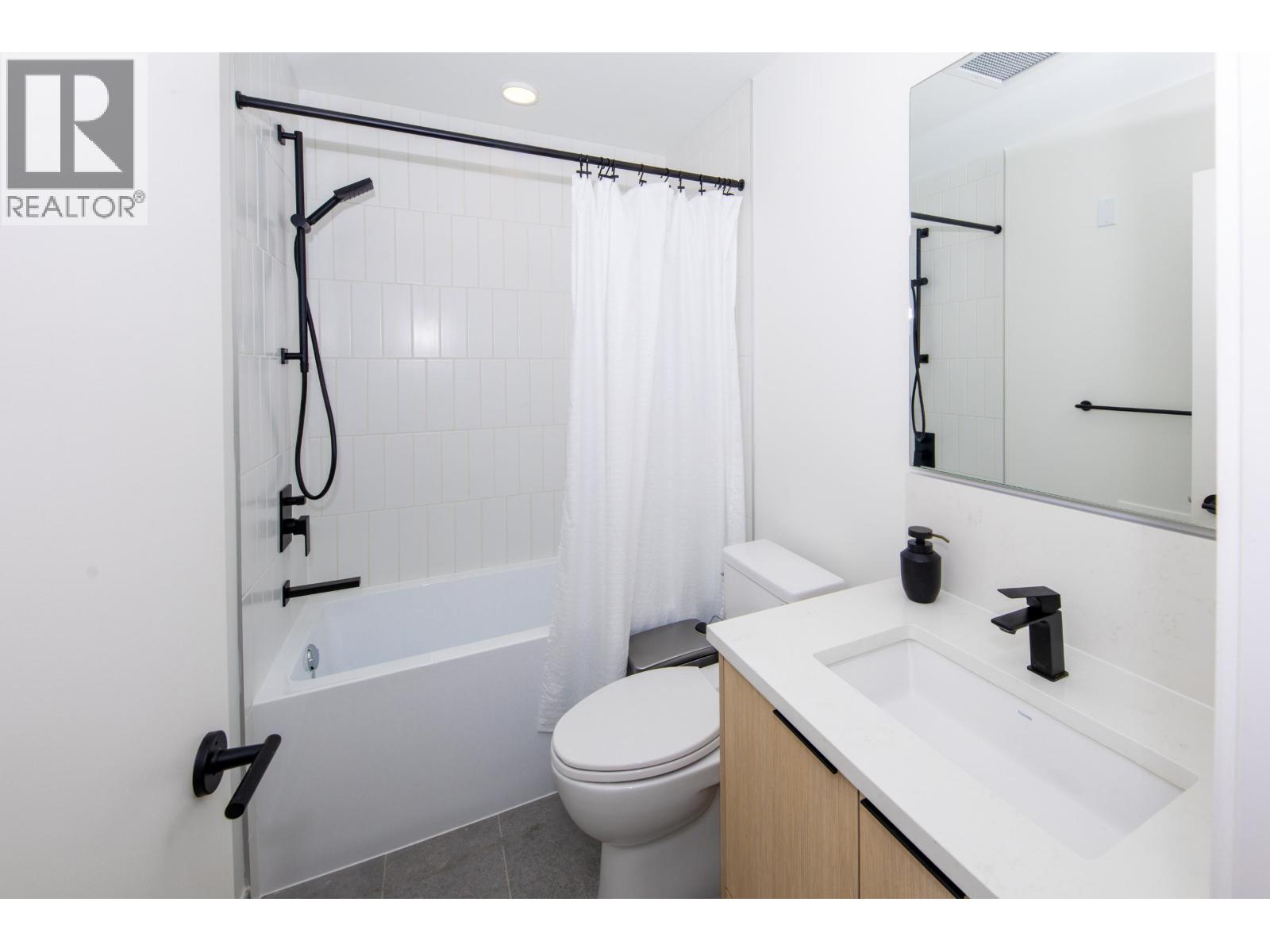 358 422 E 3rd Street, North Vancouver, British Columbia  V7L 0K1 - Photo 21 - R3081318