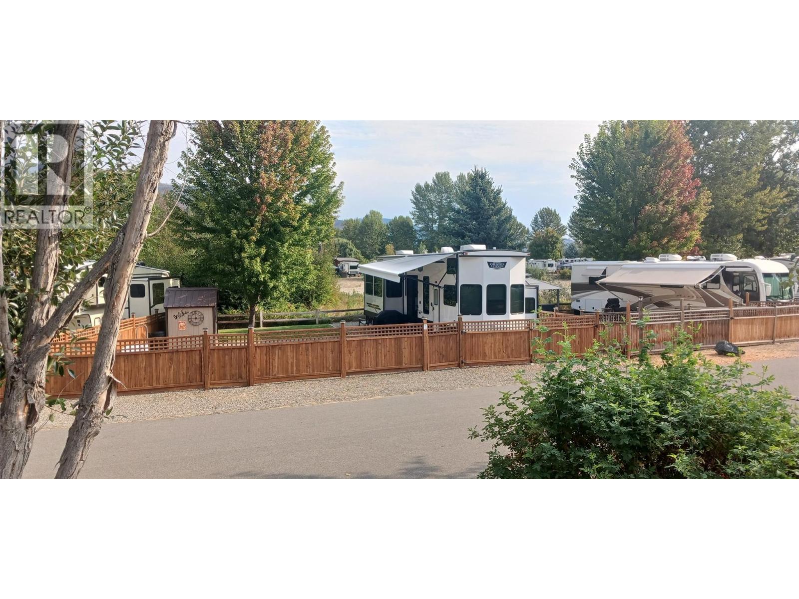 Marina Way Unit# 11, Lee Creek, British Columbia  V0E 1M4 - Photo 5 - 10373127