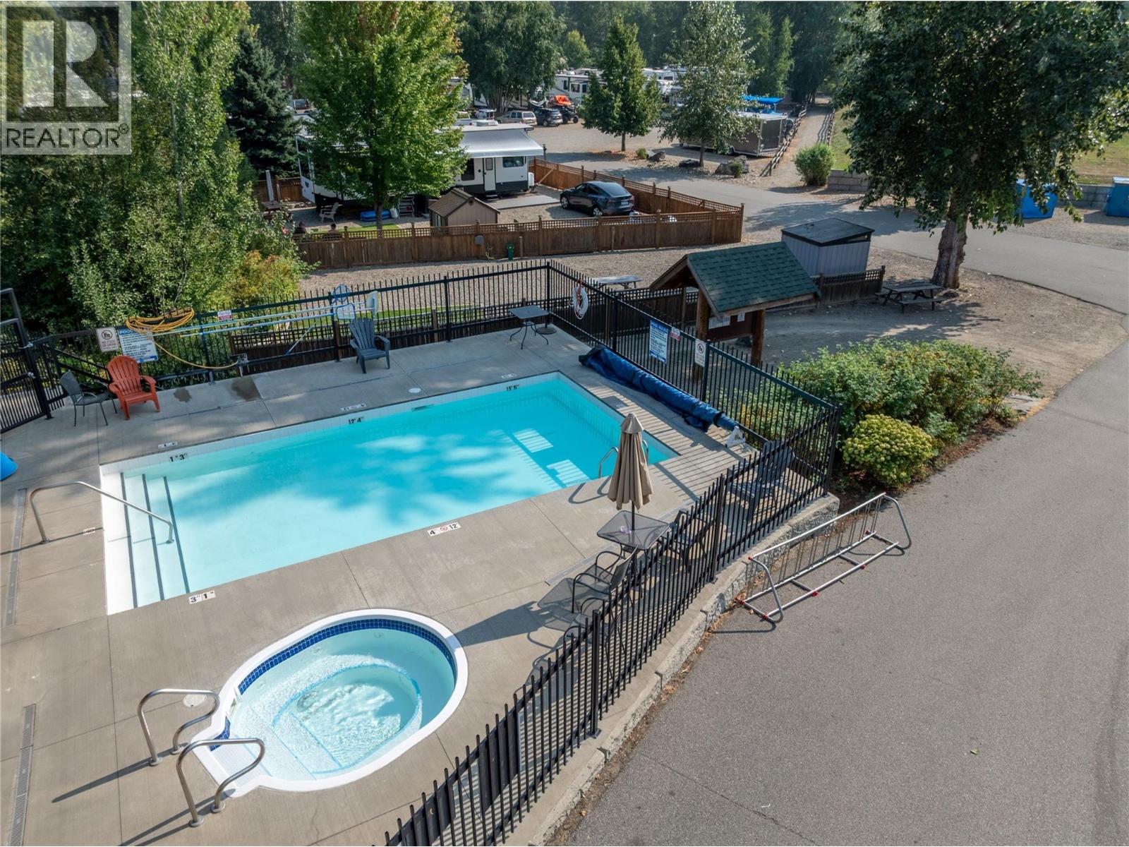 Marina Way Unit# 11, Lee Creek, British Columbia  V0E 1M4 - Photo 10 - 10373127