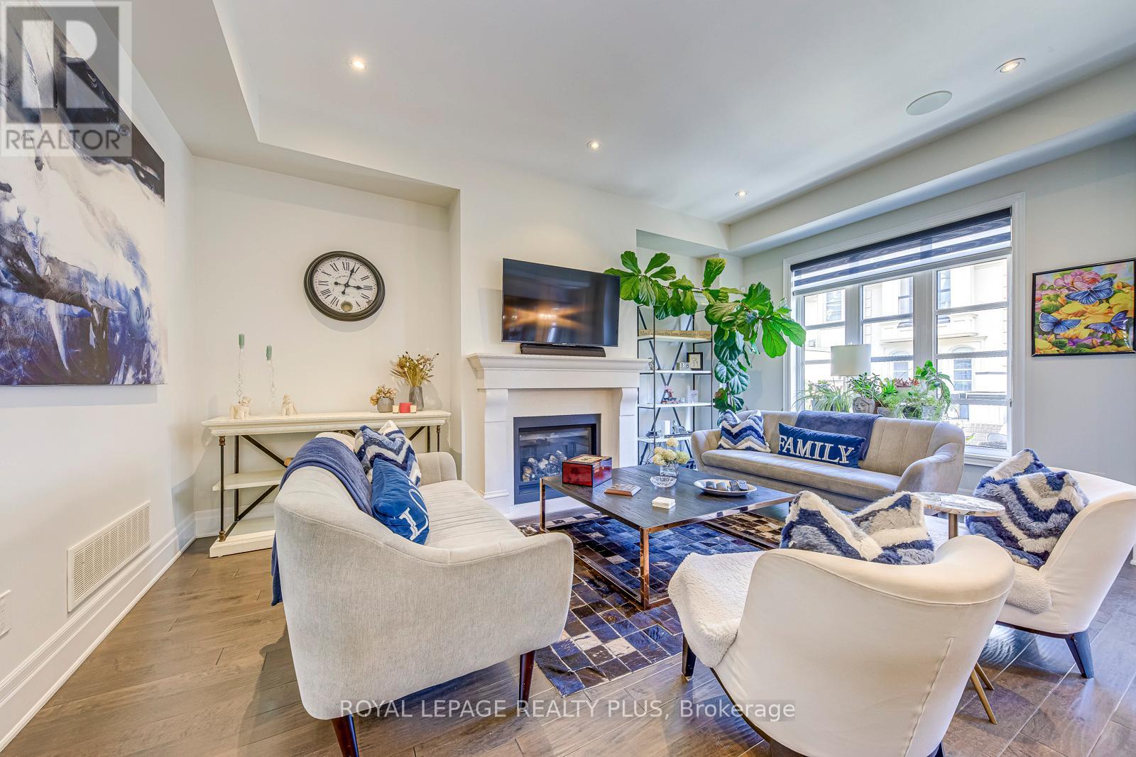 221 Hanover Street, Oakville, Ontario  L6K 0G9 - Photo 19 - W12715434