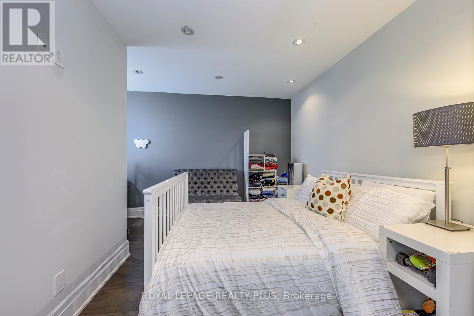 221 Hanover Street, Oakville, Ontario  L6K 0G9 - Photo 38 - W12715434