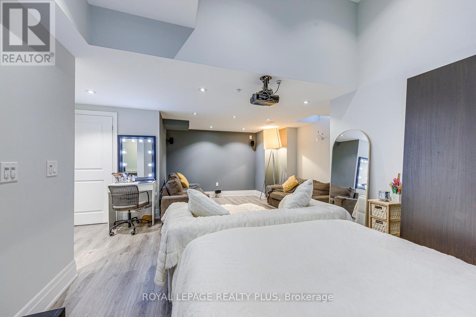 221 Hanover Street, Oakville, Ontario  L6K 0G9 - Photo 46 - W12715434