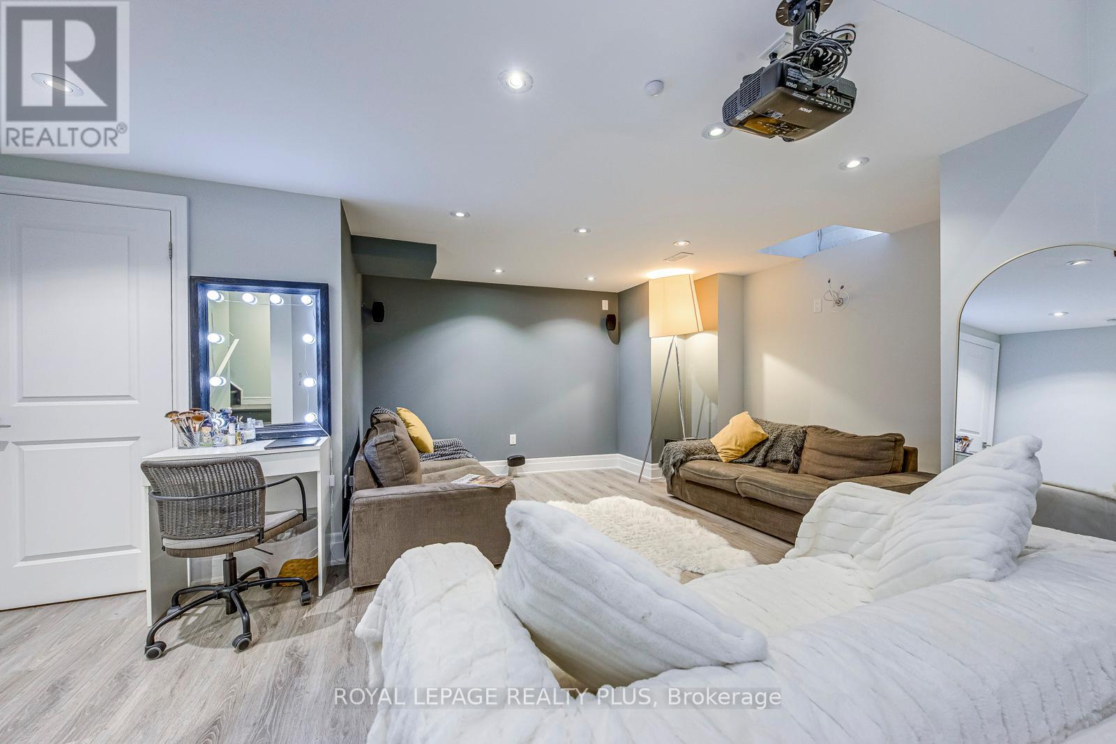 221 Hanover Street, Oakville, Ontario  L6K 0G9 - Photo 47 - W12715434