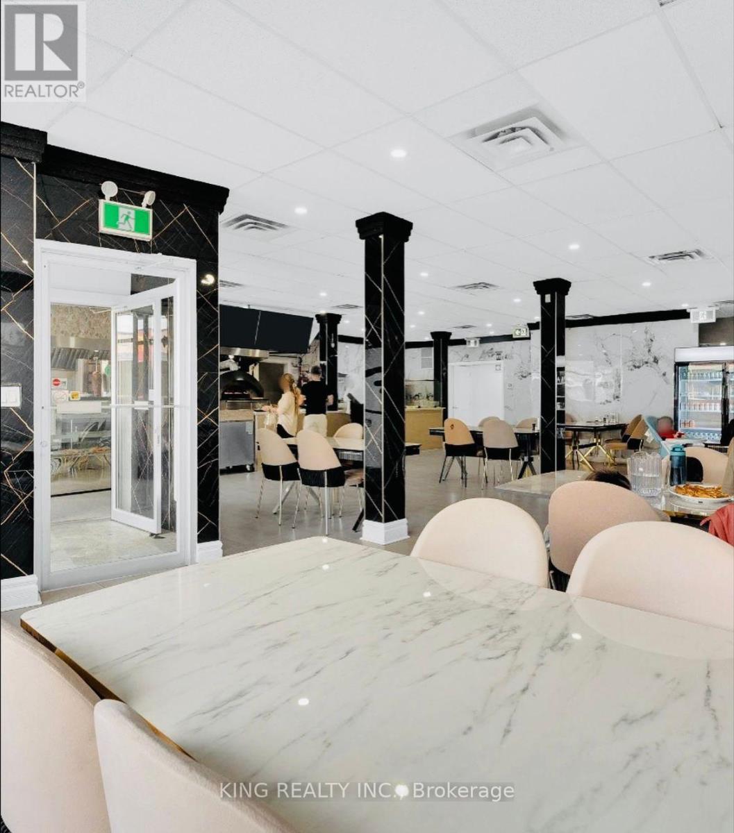 4781 Wyandotte Street E, Windsor, Ontario  N8Y 1H8 - Photo 2 - X12715438