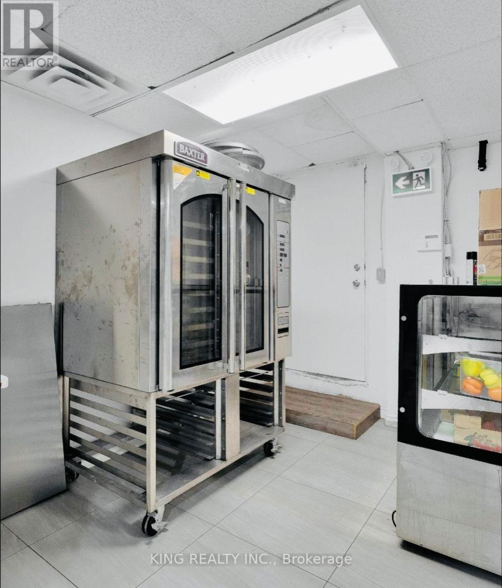 4781 Wyandotte Street E, Windsor, Ontario  N8Y 1H8 - Photo 5 - X12715438