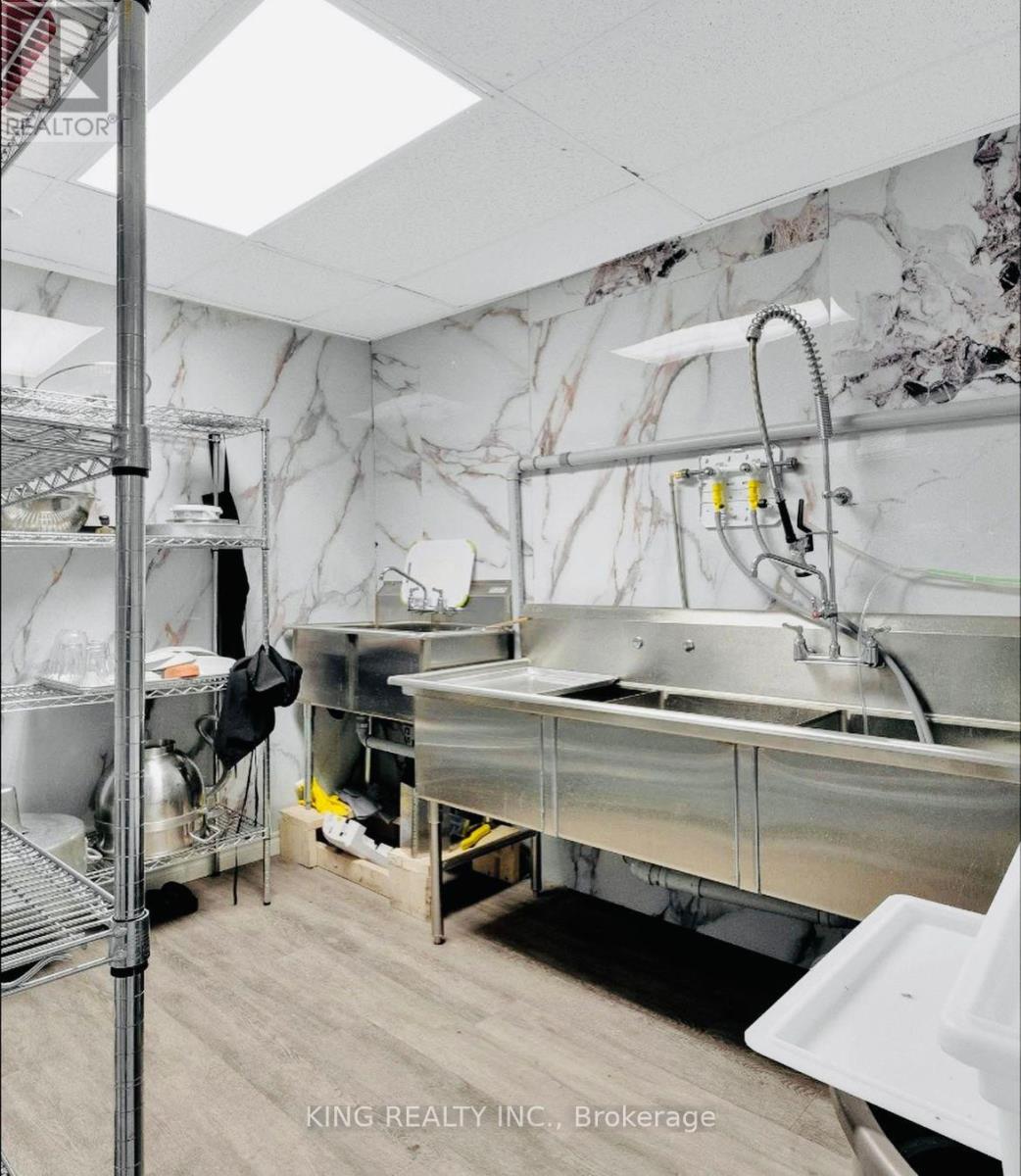 4781 Wyandotte Street E, Windsor, Ontario  N8Y 1H8 - Photo 6 - X12715438