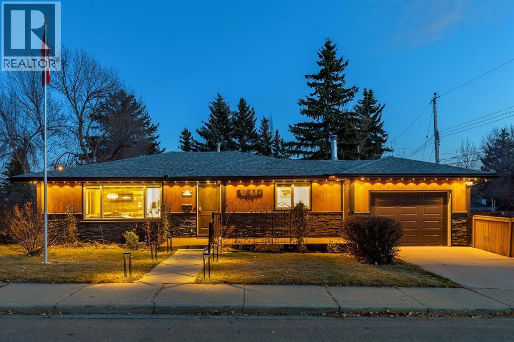 3 Cardiff Drive Nw, Calgary, Alberta  T2K 1R4 - Photo 2 - A2269481