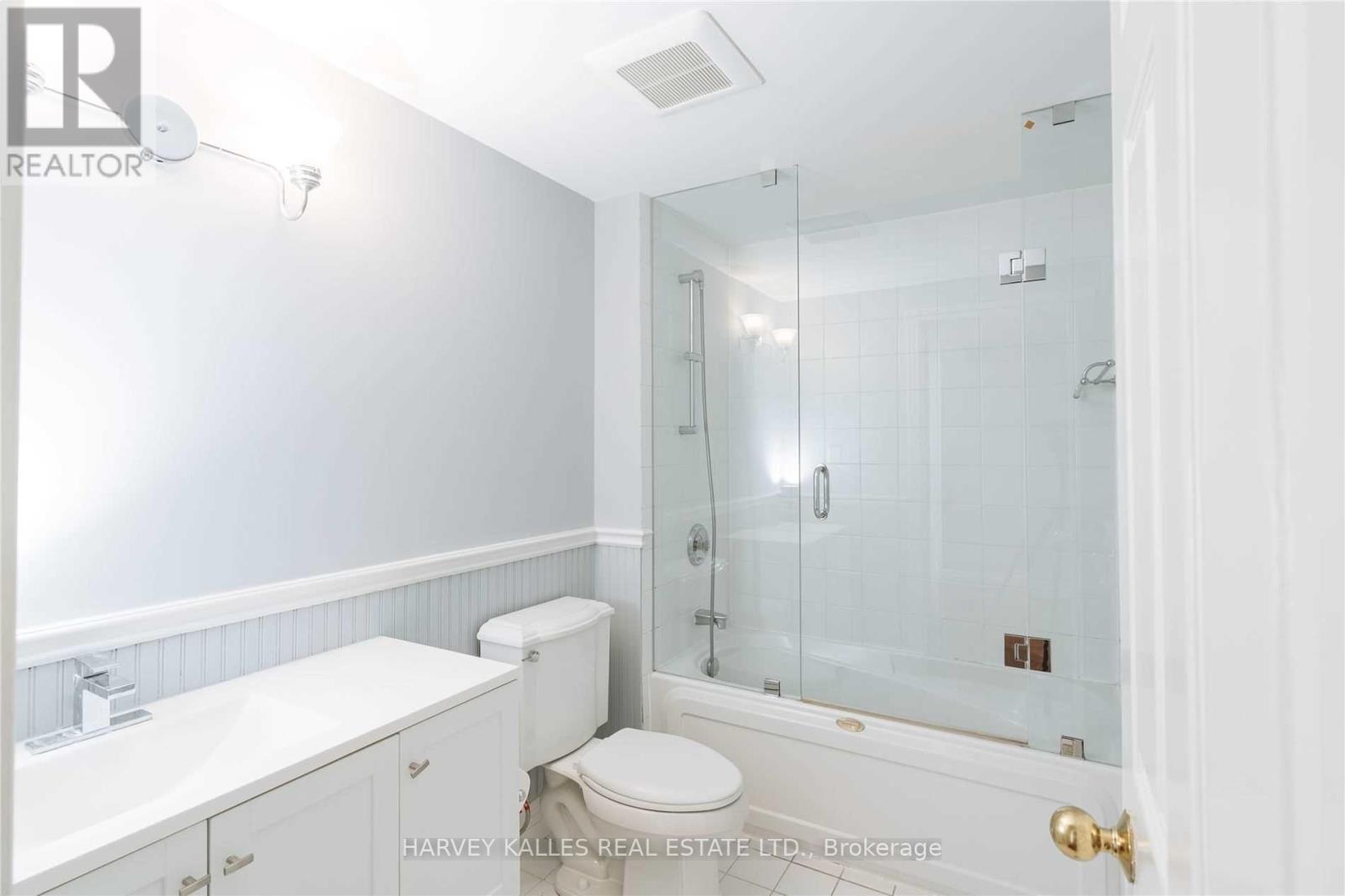 22 Lower Village Gate, Toronto, Ontario  M5P 3L7 - Photo 14 - C12714956