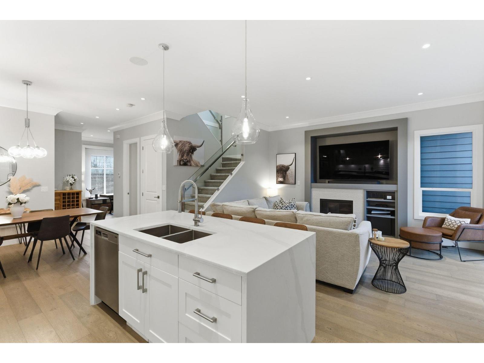 15786 23b Avenue, Surrey, British Columbia  V4A 9Y4 - Photo 4 - R3080493